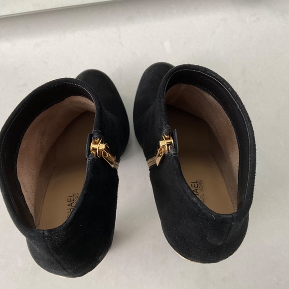 Booties - Picture 3 of 4